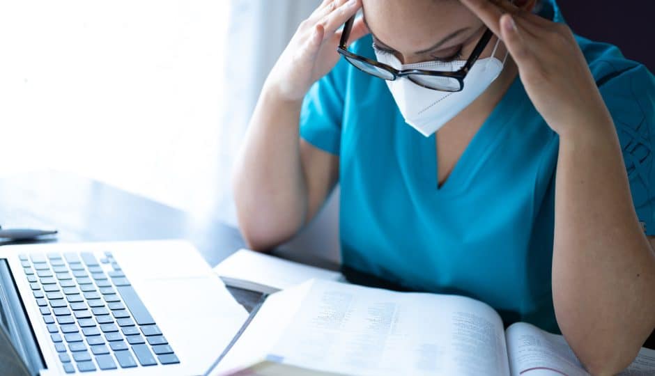 Travailler avec une névralgie cervico-brachiale 